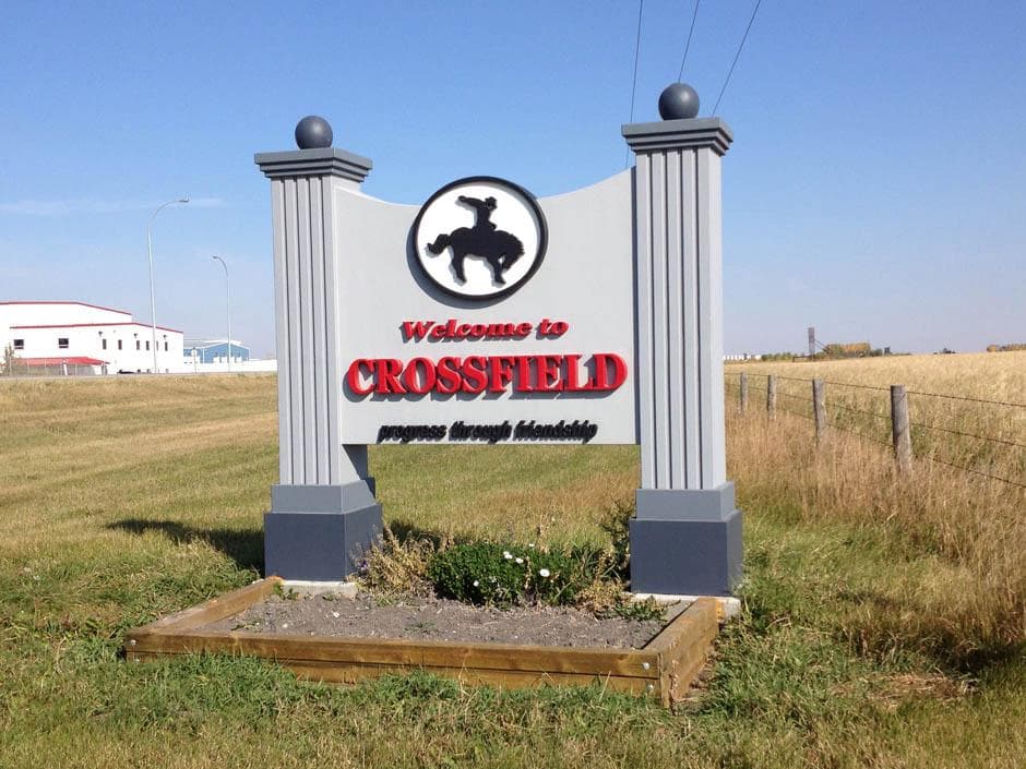 Moving services in Crossfield